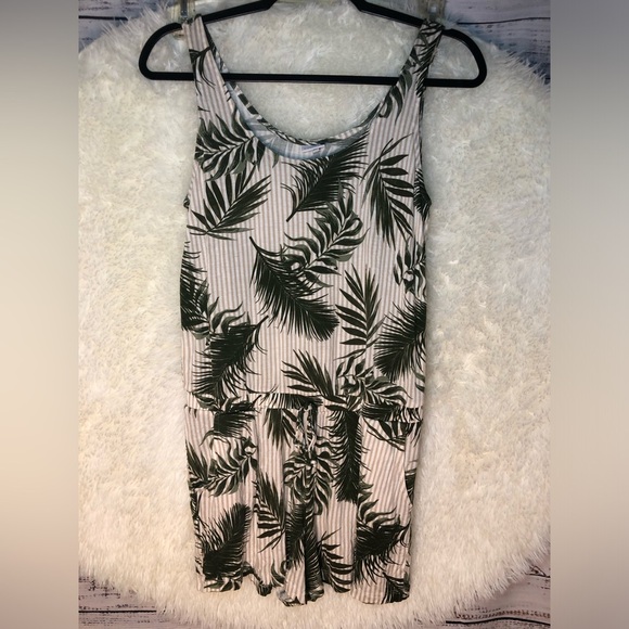 Lascana Tropical Green and Cream Jumpsuit NWOT 38🌴🍍🌴 - Picture 8 of 15